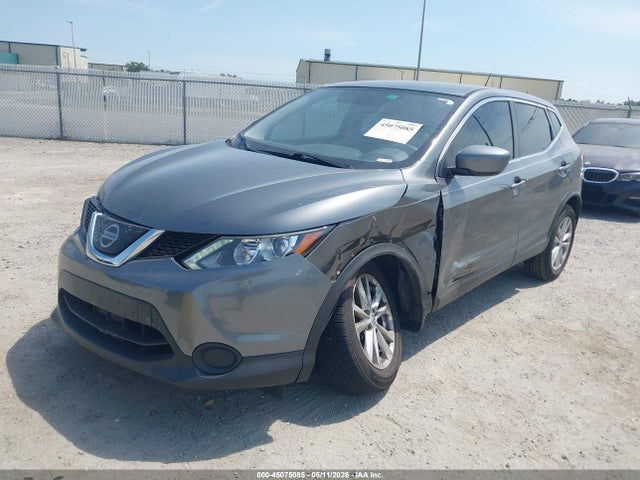 45075085 :رقم المزاد ، JN1BJ1CP9JW162084 vin ، 2018 Nissan Rogue Sport S مزاد بيع