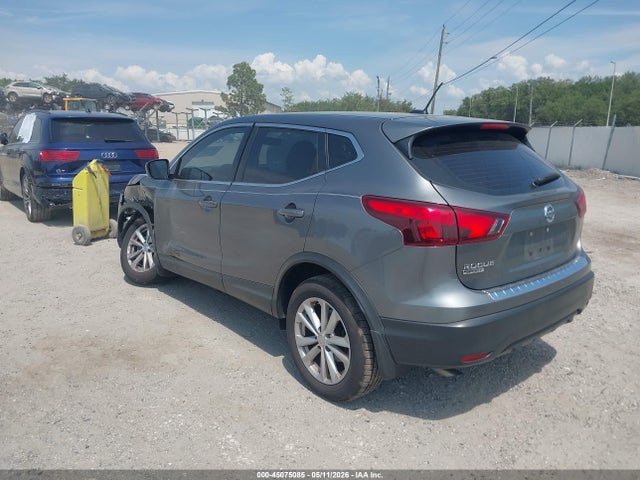 45075085 :رقم المزاد ، JN1BJ1CP9JW162084 vin ، 2018 Nissan Rogue Sport S مزاد بيع