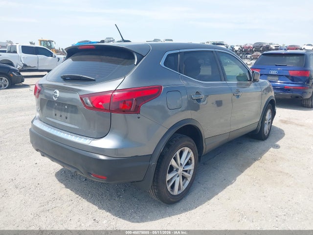 45075085 :رقم المزاد ، JN1BJ1CP9JW162084 vin ، 2018 Nissan Rogue Sport S مزاد بيع
