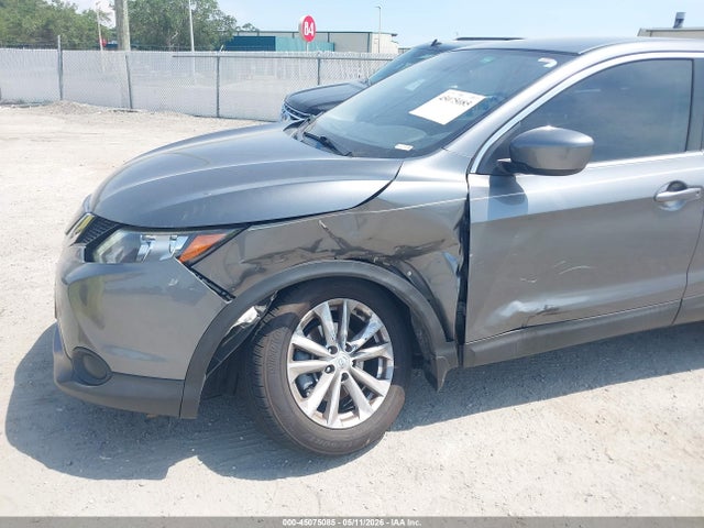 45075085 :رقم المزاد ، JN1BJ1CP9JW162084 vin ، 2018 Nissan Rogue Sport S مزاد بيع