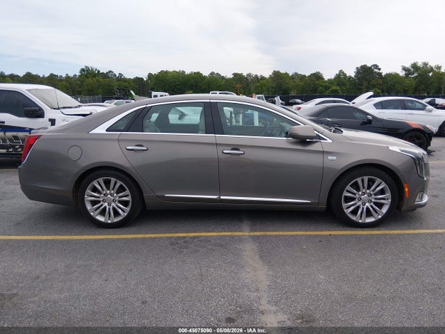45075090 :رقم المزاد ، 2G61M5S39J9153936 vin ، 2018 Cadillac Xts Luxury مزاد بيع