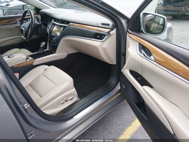 45075090 :رقم المزاد ، 2G61M5S39J9153936 vin ، 2018 Cadillac Xts Luxury مزاد بيع