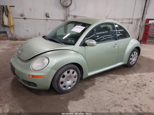 Продаж на аукціоні авто 2010 Volkswagen New Beetle 2.5l, vin: 3VWPG3AG4AM007035, номер лоту: 45075131