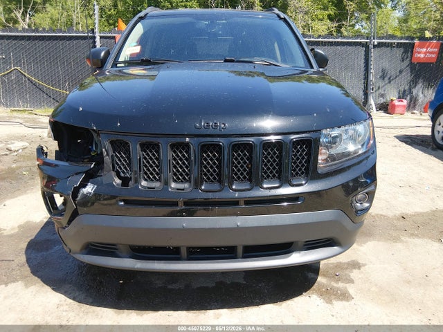 45075229 :رقم المزاد ، 1C4NJDBB9FD270869 vin ، 2015 Jeep Compass Altitude Edition مزاد بيع
