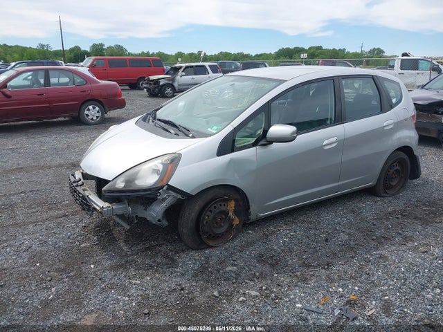 2013 Honda Fit მანქანა იყიდება აუქციონზე, vin: JHMGE8G39DC017154, აუქციონის ნომერი: 45075289