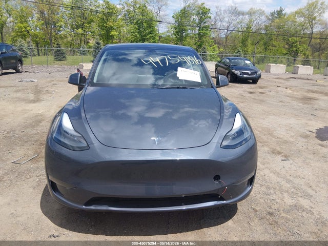 Продажа на аукционе авто 2023 Tesla Model Y Awd/long Range Dual Motor All-wheel Drive, vin: 7SAYGDEEXPA168167, номер лота: 45075294