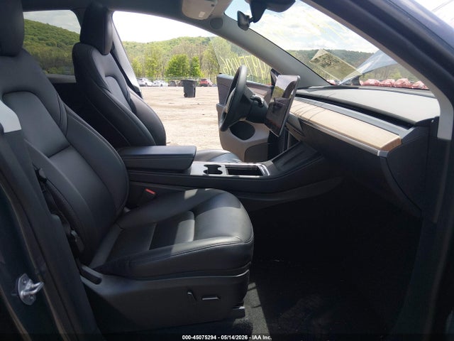 Продажа на аукционе авто 2023 Tesla Model Y Awd/long Range Dual Motor All-wheel Drive, vin: 7SAYGDEEXPA168167, номер лота: 45075294