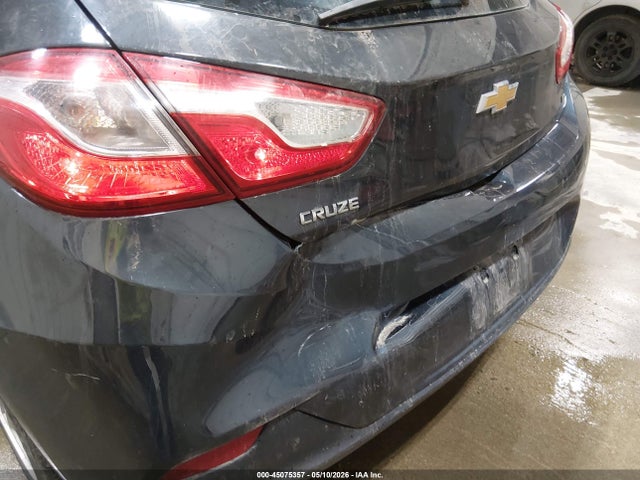 45075357 :رقم المزاد ، 3G1BE6SM7JS558749 vin ، 2018 Chevrolet Cruze Lt Auto مزاد بيع