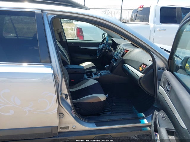 45075363 :رقم المزاد ، 4S4BRBCC6D3287912 vin ، 2013 Subaru Outback 2.5i Premium مزاد بيع