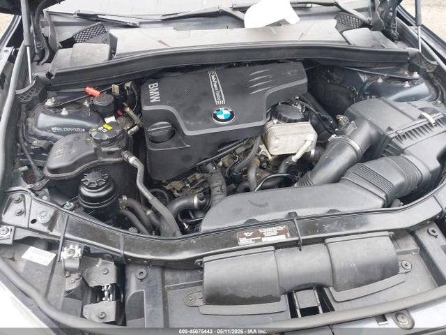 2015 Bmw X1 Xdrive28i მანქანა იყიდება აუქციონზე, vin: WBAVL1C50FVY30352, აუქციონის ნომერი: 45075443
