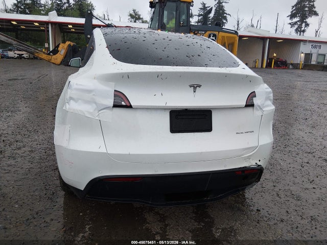 2022 Tesla Model Y Long Range Dual Motor All-wheel Drive მანქანა იყიდება აუქციონზე, vin: 7SAYGDEE8NF568681, აუქციონის ნომერი: 45075451