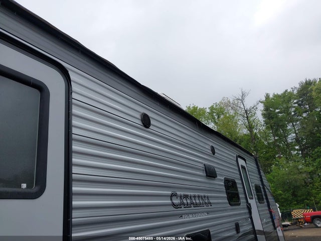 2018 Forest River Coachmen Catalina Legacy 323bhdsck Travel Trailer მანქანა იყიდება აუქციონზე, vin: 5ZT2CAXB8JX012773, აუქციონის ნომერი: 45075485