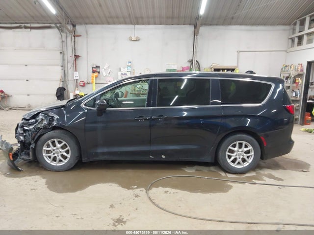 Продажа на аукционе авто 2017 Chrysler Pacifica Touring, vin: 2C4RC1DG3HR695149, номер лота: 45075499