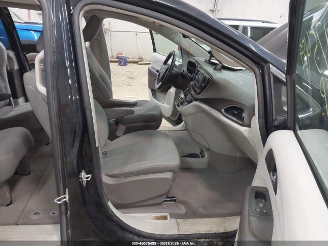 Продажа на аукционе авто 2017 Chrysler Pacifica Touring, vin: 2C4RC1DG3HR695149, номер лота: 45075499