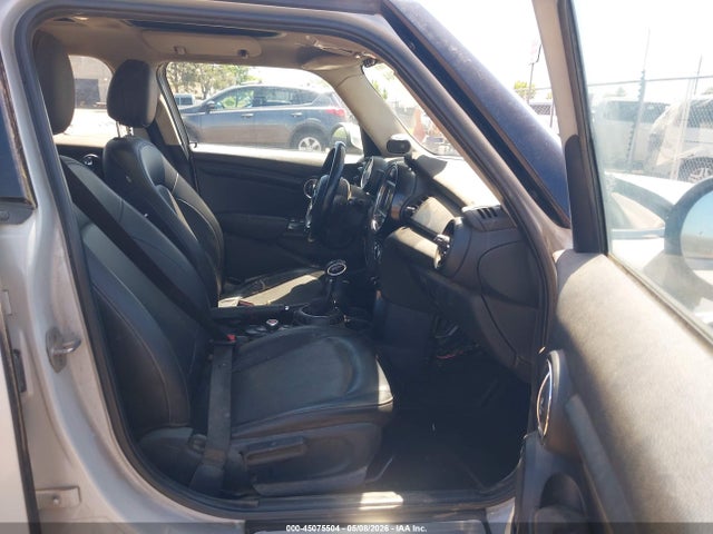 2015 Mini Hardtop Cooper მანქანა იყიდება აუქციონზე, vin: WMWXS5C55FT833438, აუქციონის ნომერი: 45075504