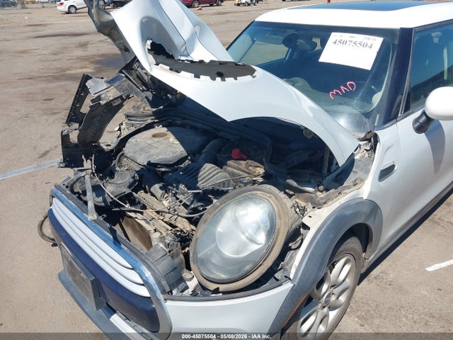 2015 Mini Hardtop Cooper მანქანა იყიდება აუქციონზე, vin: WMWXS5C55FT833438, აუქციონის ნომერი: 45075504