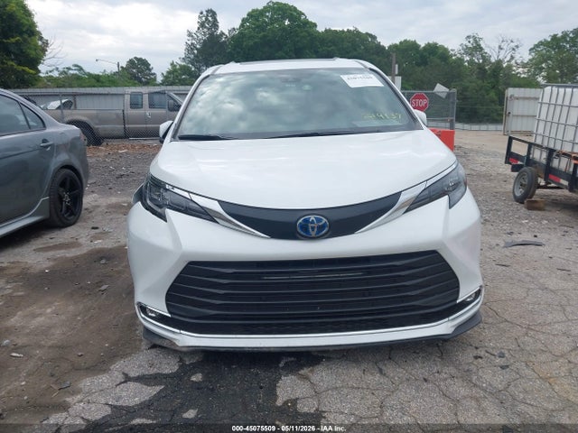 45075509 :رقم المزاد ، 5TDYRKEC1RS214139 vin ، 2024 Toyota Sienna Xle مزاد بيع