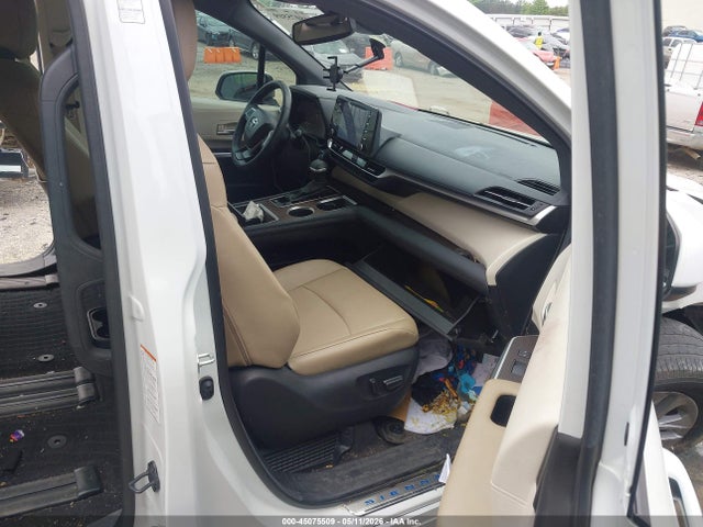 45075509 :رقم المزاد ، 5TDYRKEC1RS214139 vin ، 2024 Toyota Sienna Xle مزاد بيع