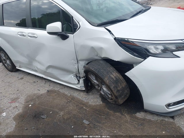 45075509 :رقم المزاد ، 5TDYRKEC1RS214139 vin ، 2024 Toyota Sienna Xle مزاد بيع