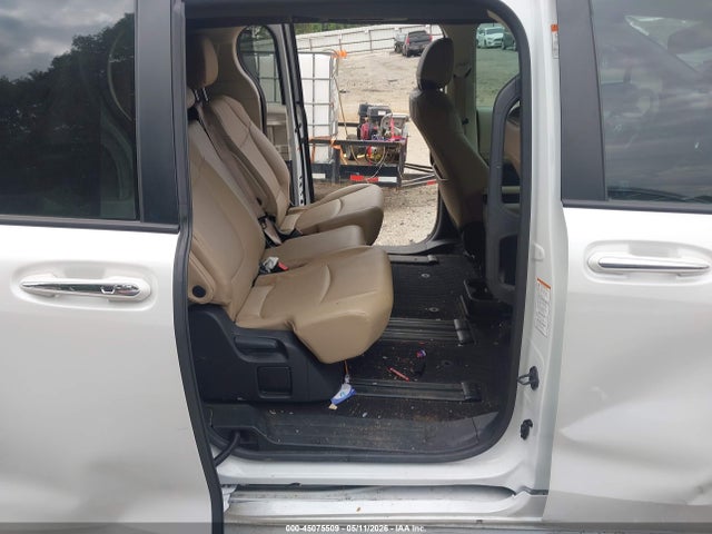 45075509 :رقم المزاد ، 5TDYRKEC1RS214139 vin ، 2024 Toyota Sienna Xle مزاد بيع