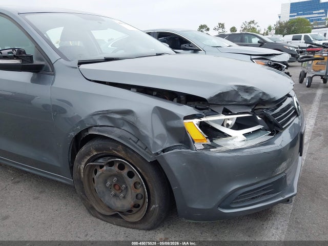 3VWD17AJ6EM325834 Volkswagen Jetta 1.8t Se
