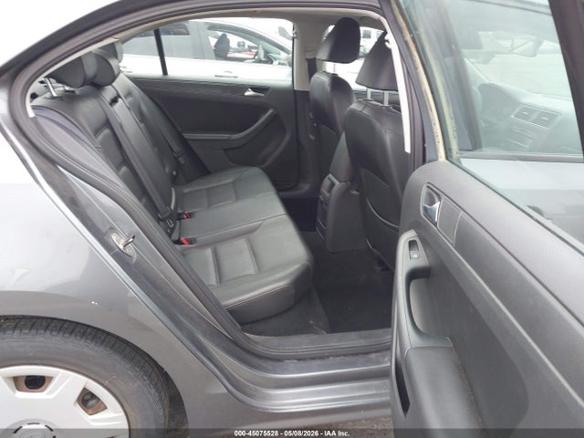 3VWD17AJ6EM325834 Volkswagen Jetta 1.8t Se