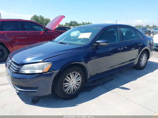 Volkswagen Passat 2.5l S 2014 1VWAP7A30EC012315 Image 2