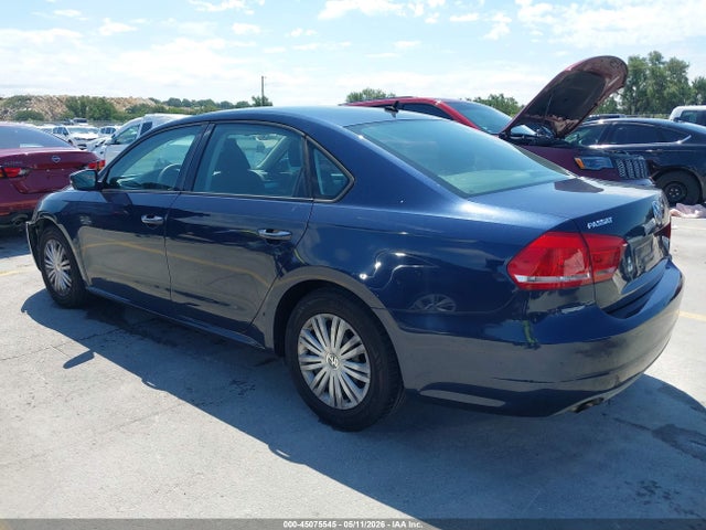 Volkswagen Passat 2.5l S 2014 1VWAP7A30EC012315 Image 3
