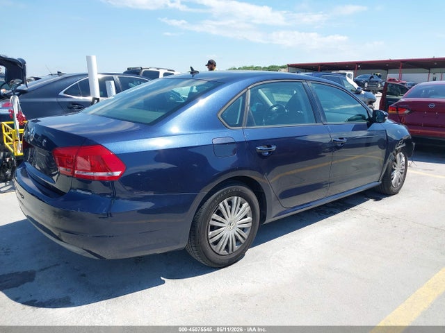 Volkswagen Passat 2.5l S 2014 1VWAP7A30EC012315 Image 4