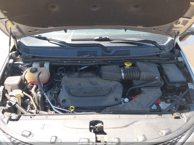 45075558 :رقم المزاد ، 2C4RC1DG3MR566323 vin ، 2021 Chrysler Voyager Lxi مزاد بيع