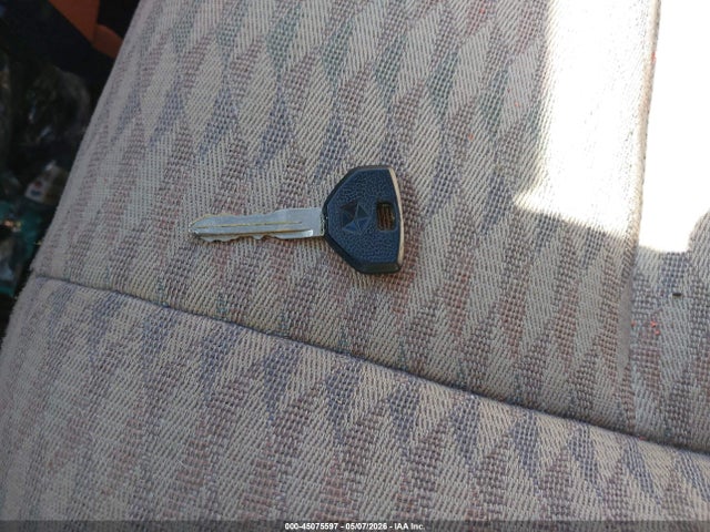 45075597 :رقم المزاد ، 1J4FA29P5YP778844 vin ، 2000 Jeep Wrangler Se مزاد بيع