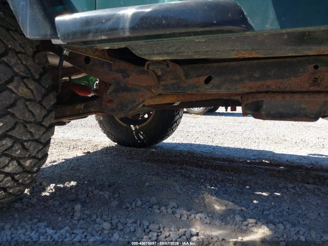 45075597 :رقم المزاد ، 1J4FA29P5YP778844 vin ، 2000 Jeep Wrangler Se مزاد بيع