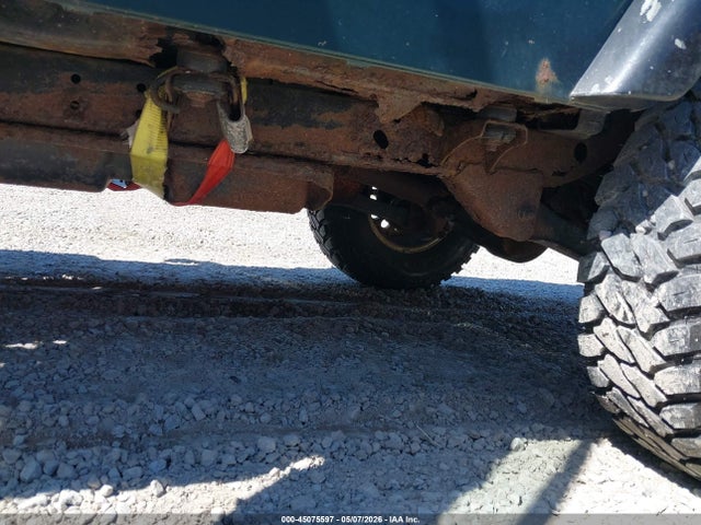 45075597 :رقم المزاد ، 1J4FA29P5YP778844 vin ، 2000 Jeep Wrangler Se مزاد بيع