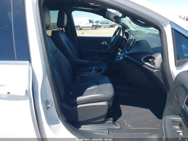 Продажа на аукционе авто 2025 Chrysler Pacifica Select, vin: 2C4RC1BG5SR611777, номер лота: 45075673