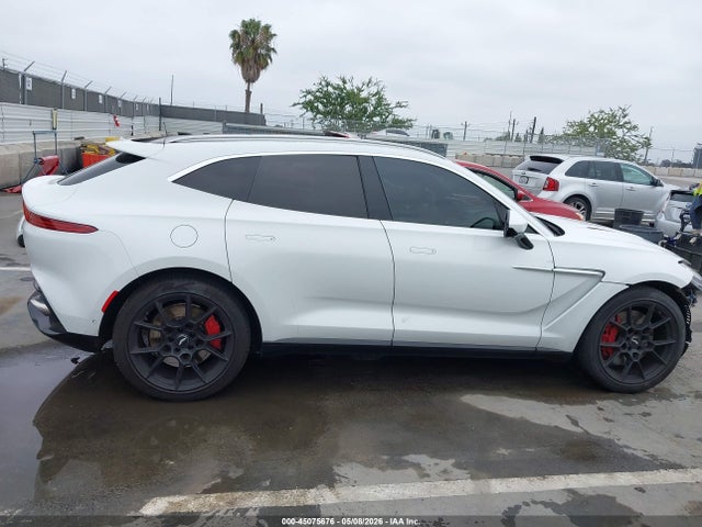 Aston Martin DBX 2021 SCFVUJAW5MTV03886 Image 14