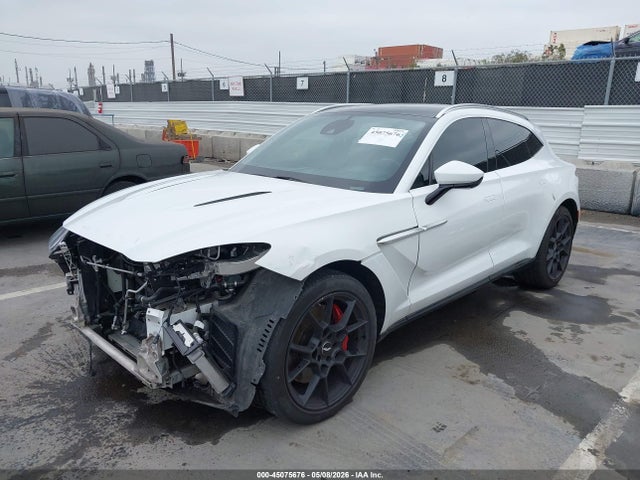 Aston Martin DBX 2021 SCFVUJAW5MTV03886 Image 2