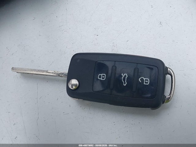 45075692 :رقم المزاد ، 3VWRZ7AJ3AM149818 vin ، 2010 Volkswagen Jetta Limited Edition مزاد بيع