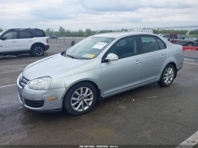 45075692 :رقم المزاد ، 3VWRZ7AJ3AM149818 vin ، 2010 Volkswagen Jetta Limited Edition مزاد بيع