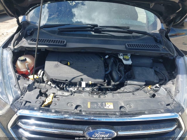 45075728 :رقم المزاد ، 1FMCU0GD4HUC44728 vin ، 2017 Ford Escape Se مزاد بيع