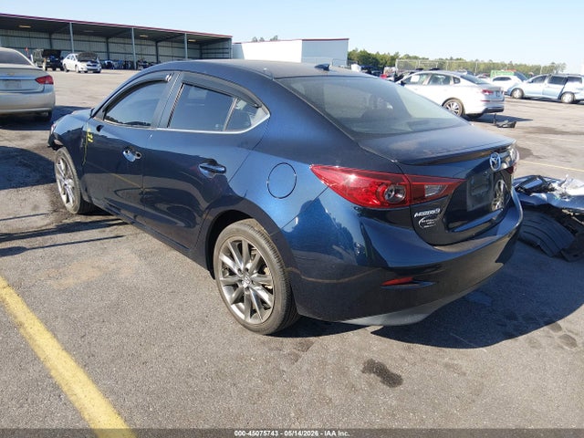 Продажа на аукционе авто 2018 Mazda Mazda3 Touring, vin: 3MZBN1V31JM241130, номер лота: 45075743