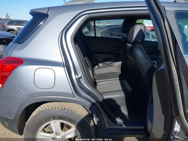 KL7CJPSB0KB904615 Chevrolet Trax Lt