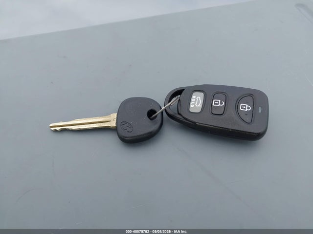 5NPD74LF6HH104074 Hyundai ELANTRA SE