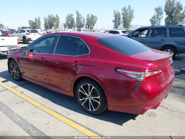 4T1B11HK5JU628658 Toyota CAMRY SE