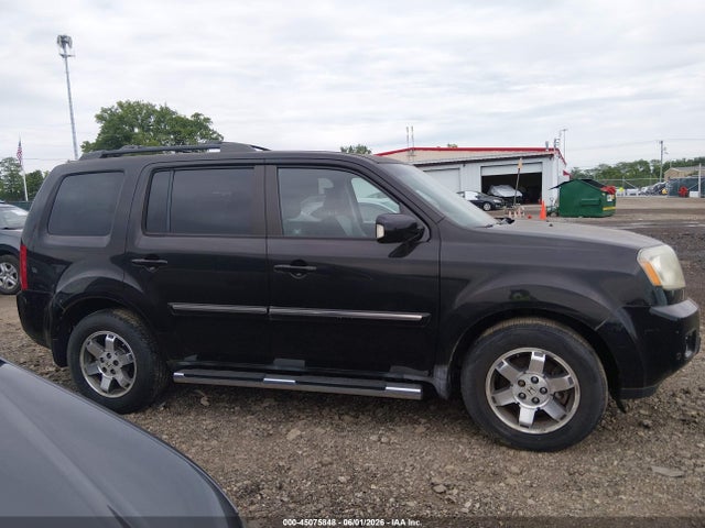 45075848 :رقم المزاد ، 5FNYF4H96BB049560 vin ، 2011 Honda Pilot Touring مزاد بيع