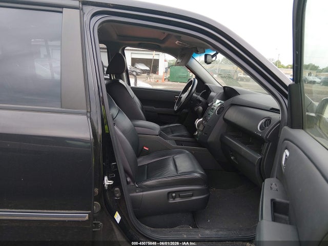 45075848 :رقم المزاد ، 5FNYF4H96BB049560 vin ، 2011 Honda Pilot Touring مزاد بيع
