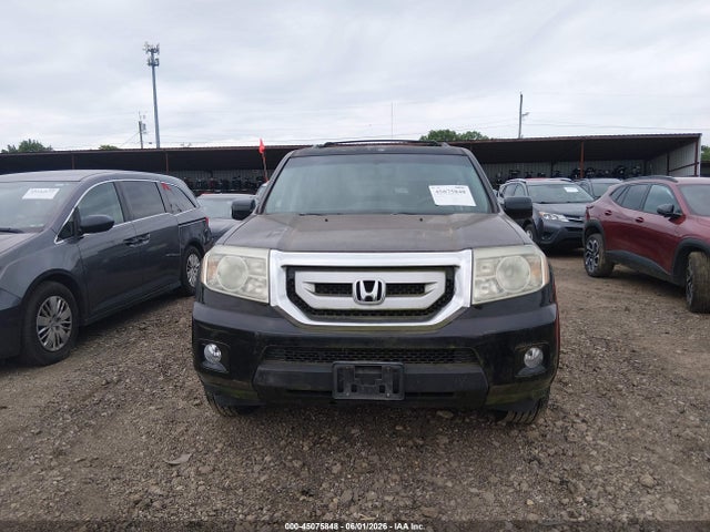45075848 :رقم المزاد ، 5FNYF4H96BB049560 vin ، 2011 Honda Pilot Touring مزاد بيع