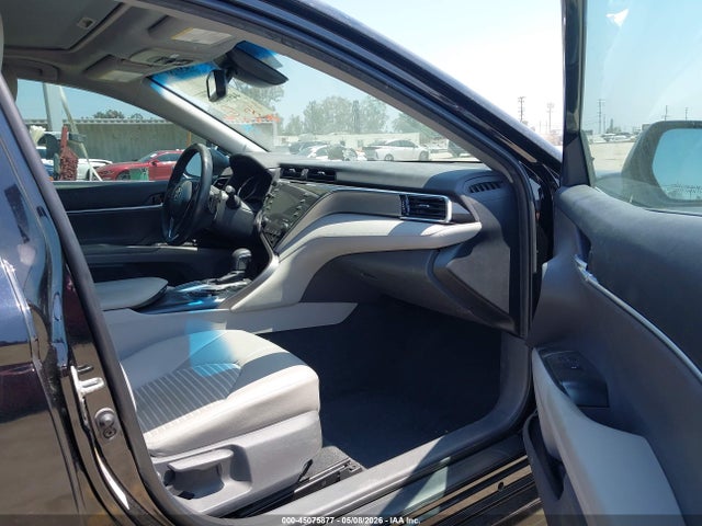 4T1B11HK1JU108795 Toyota CAMRY SE
