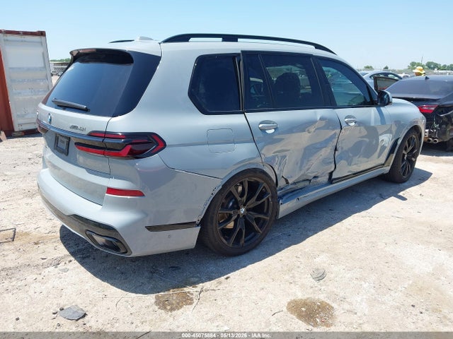 5UX23EM03R9V45818 BMW X7 Xdrive40i