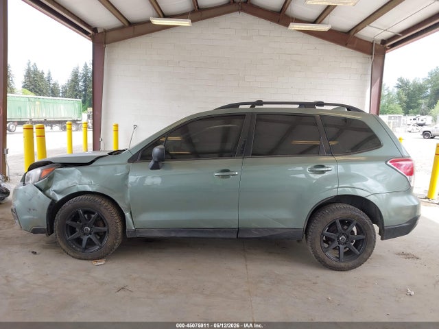 Продаж на аукціоні авто 2017 Subaru Forester 2.5i, vin: JF2SJABC2HH460732, номер лоту: 45075911