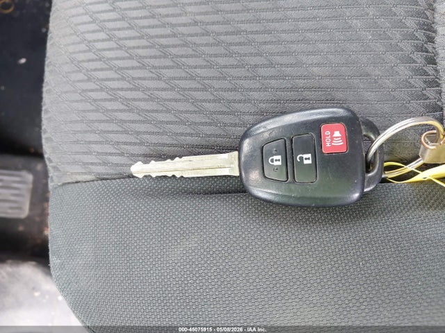 Продажа на аукционе авто 2018 Toyota Highlander Le, vin: 5TDBZRFH1JS826533, номер лота: 45075915